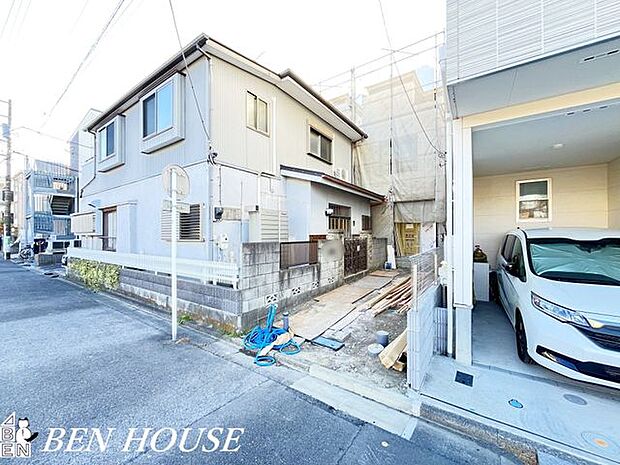 外観・プライベートな時間を守りながら、日々の生活を安心して送れる住環境です。子育て世帯にも配慮された住まいです。