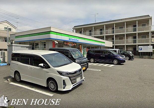 ファミリーマート川崎中瀬店 徒歩4分。時間がない時にさっと寄れて便利なコンビニ。 270m