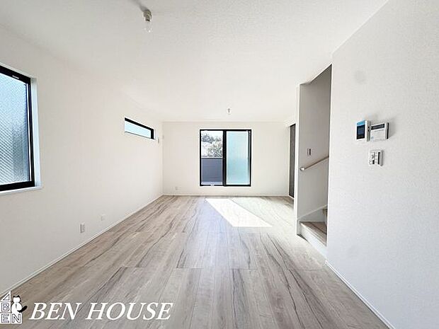 リビング・採光を考慮された明るいLDKはゆとりのある広さで、ご家族の憩いのスペースになります。