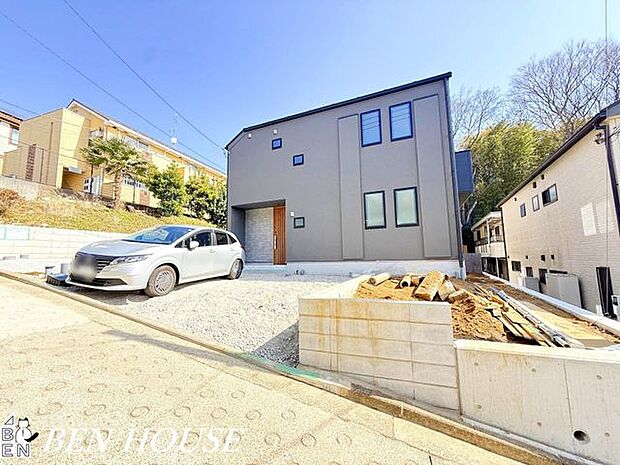 外観・閑静な住宅地で叶える穏やかな新生活!緑豊かで居心地の良い家族で過ごしやすい環境です。