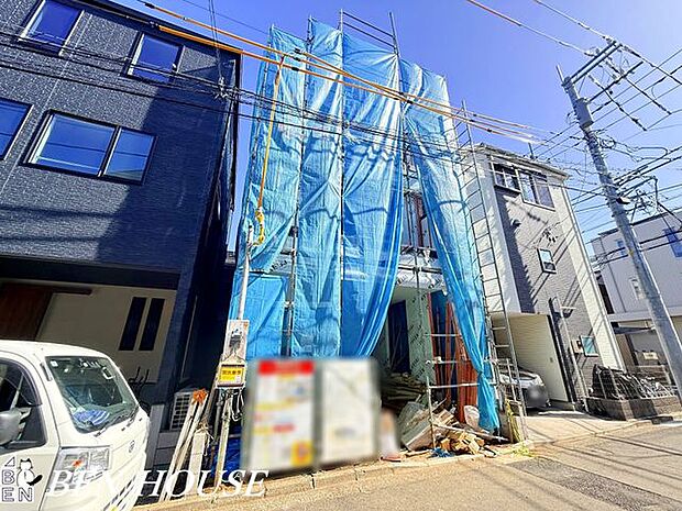 外観・家に入る前後の動きが自然で、暮らしにゆとりを生み出します。家族の毎日を静かに支える存在です。