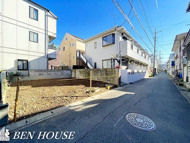 外観・毎日のお散歩も快適な緑に囲まれた住宅街。のびのびと過ごせる、通勤通学もしやすい環境です。