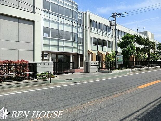 川崎市立橘中学校 徒歩13分。部活動帰りの帰宅も安心の距離です! 1040m