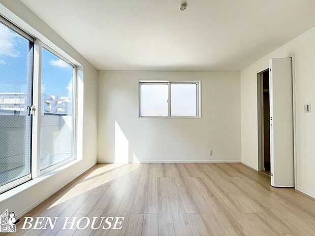 寝室・寝室は家族のプライベートルーム。リビングで過ごした後は各々くつろぎの時間を満喫できます。