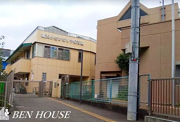 横浜小谷かなりや保育園 徒歩8分。近くに保育施設が点在しているので、お仕事帰りのお迎えもスムーズです♪ 600m