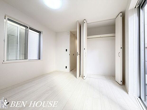 寝室・寝室は家族のプライベートルーム。リビングで過ごした後は各々くつろぎの時間を満喫できます。