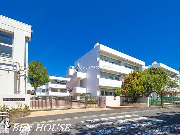 横浜市立東永谷中学校 徒歩6分。部活動帰りの帰宅も安心の距離です! 410m