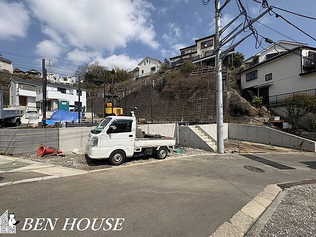 外観・毎日の動線に無理がなく、家族それぞれのペースを尊重できる住まいです。忙しい共働き世帯にも向いています。