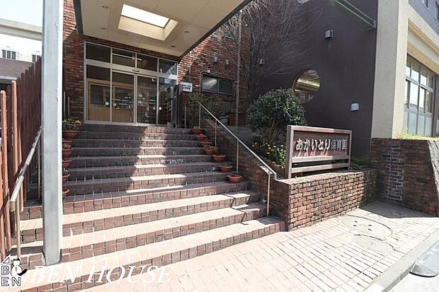 あかいとり保育園 徒歩5分。近くに保育施設が点在しているので、お仕事帰りのお迎えもスムーズです♪ 370m