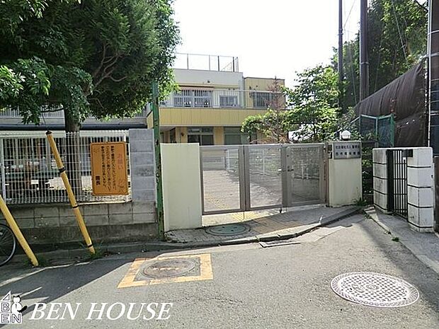 西寺尾保育園 徒歩7分。通勤後にもお迎えに行きやすい距離の保育園です。 540m