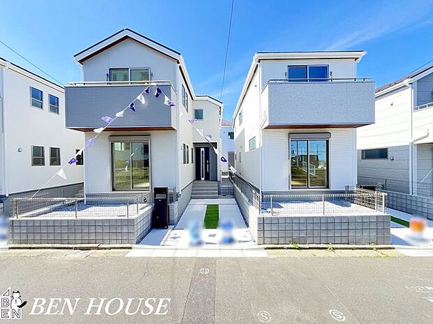 外観・幼稚園や小学校が近く、通いやすさが魅力の住環境です。周辺の穏やかな街並みに寄り添う外観が暮らしに溶け込みます。