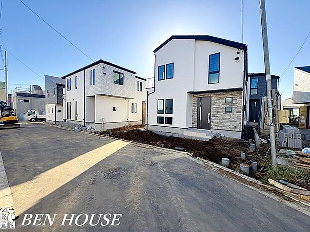 前面道路含む外観・周辺環境も気になるポイント。落ち着いた住環境でのびのびと過ごせます！