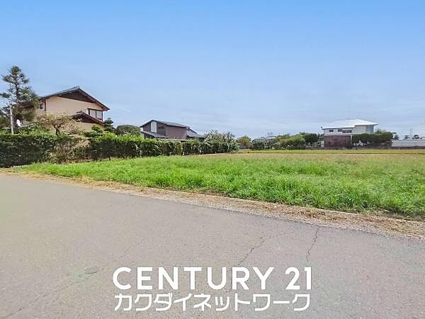 90坪以上の広々敷地！