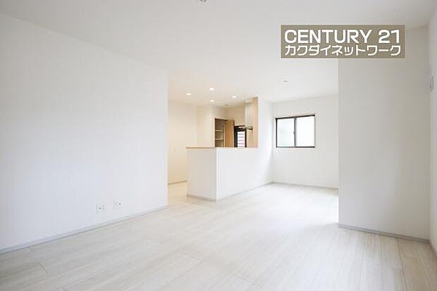 開放的なリビングダイニングには自然と家族みんなが集まってきます。