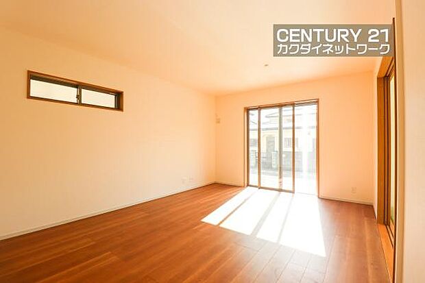 開放的なリビングダイニングには自然と家族みんなが集まってきます。