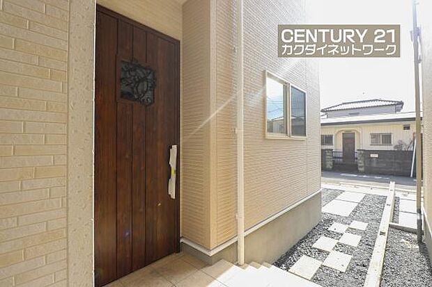 玄関アプローチ。