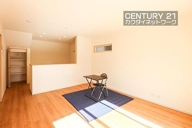 開放的なリビングダイニングには自然と家族みんなが集まってきます。