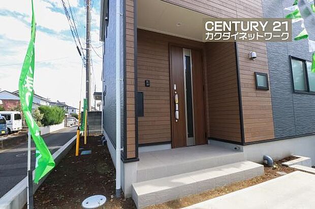 スペースに余裕のある玄関。