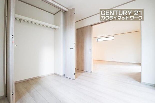 1階にも洋室がございます。ゲストルームとしてもご活用いただけます。