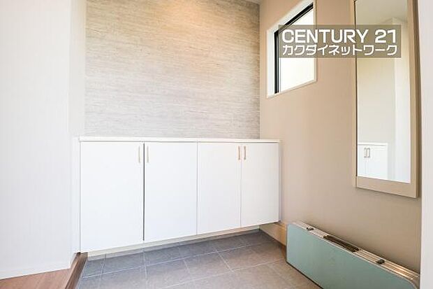 シューズBOXで玄関をきれいにお使いいただけます。