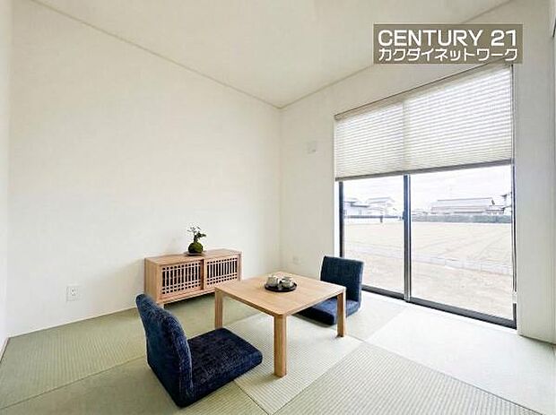 LDKに隣接しているのでお子様を遊ばせたりお昼寝させたりしながら家事を行えます。※家具はイメージです。