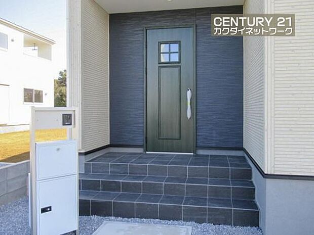 スペースに余裕のある玄関。