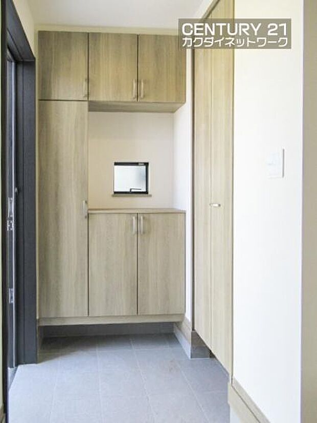 シューズBOXで玄関をきれいにお使いいただけます。