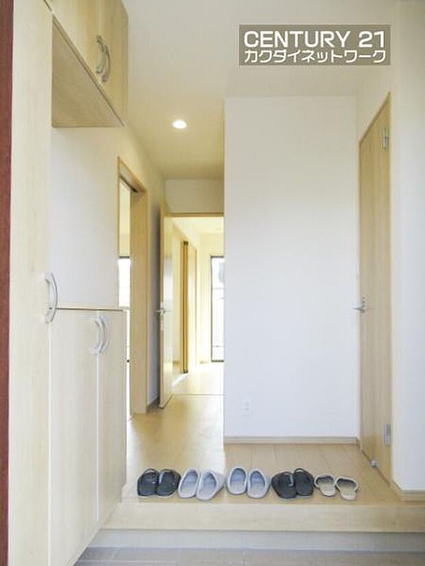 シューズBOXで玄関をきれいにお使いいただけます。