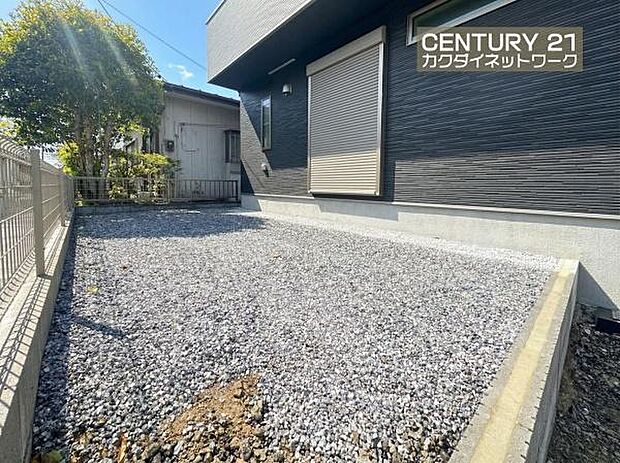 お庭では、家庭菜園などを楽しめます。