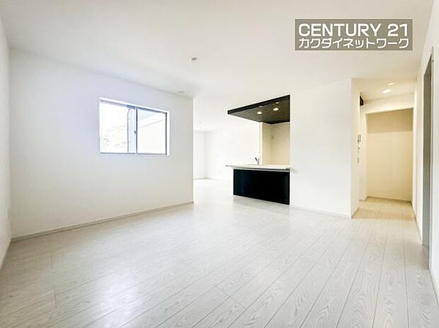 開放的なリビングダイニングには自然と家族みんなが集まってきます。