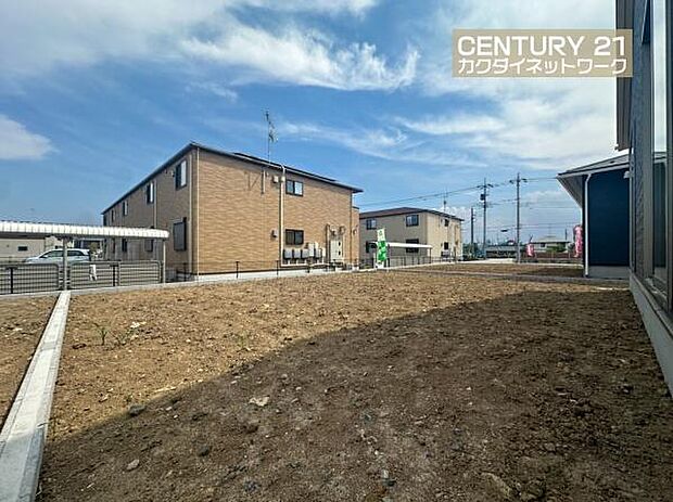 お庭では、家庭菜園やBBQなどお手軽にアウトドアも楽しめます。