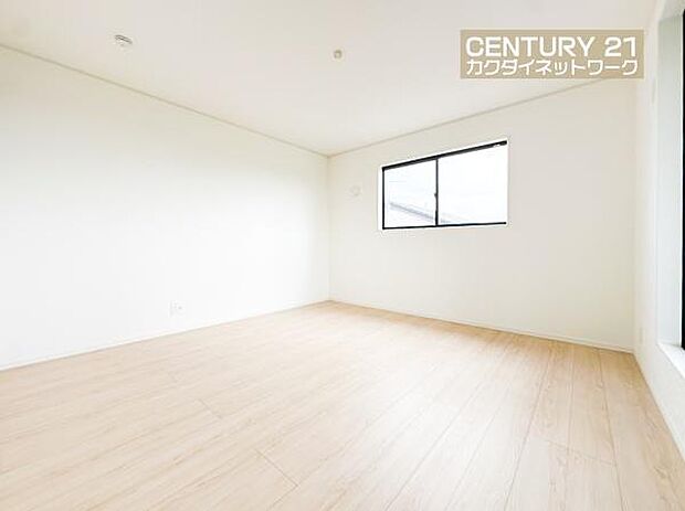 住まう方でカスタマイズしていただけるシンプルなデザインの内装。