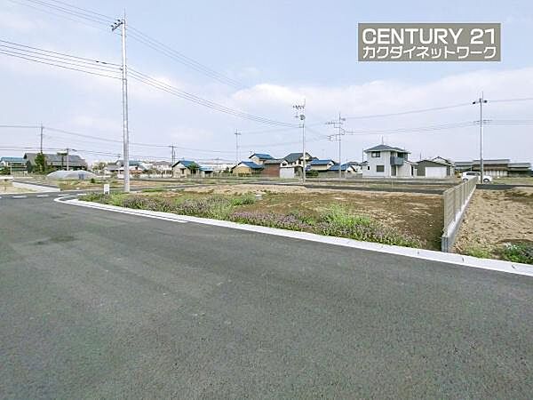ゆとりある敷地90坪超　造成工事済