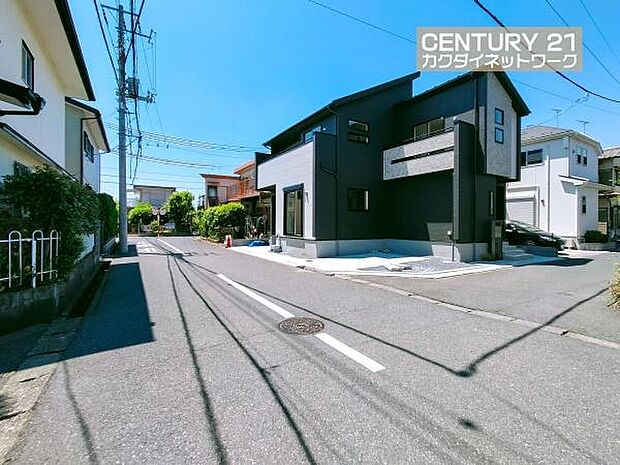 角地につき陽当たり良好！陽当たりの良さを現地で実感してください。