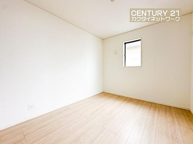 住まう方でカスタマイズしていただけるシンプルなデザインの内装。