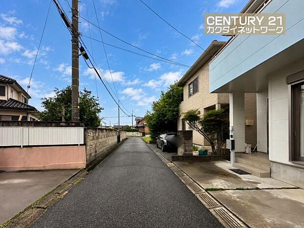 南東側公道4m