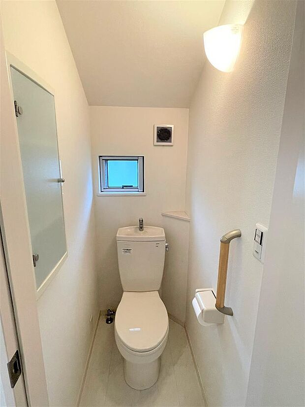 ２階にもトイレがあります。