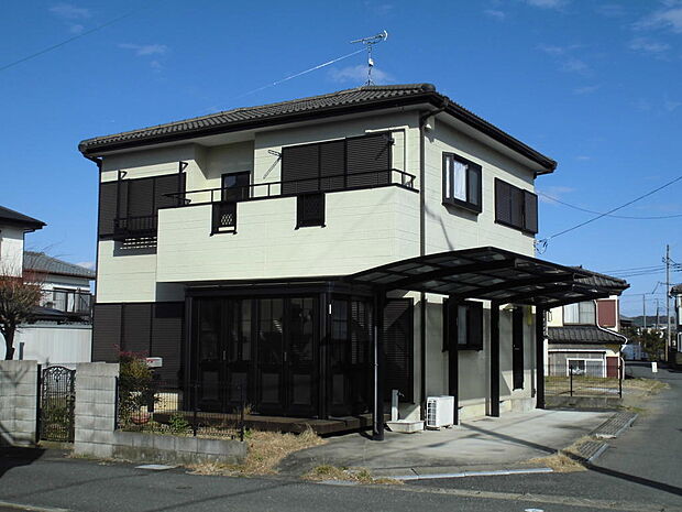 平成１０年築 フルオープン可能な広々サンルーム付 中古住宅 4sldkの中古一戸建て情報 スマイティ 物件番号 12