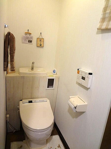 トイレは1階、2階にそれぞれあります