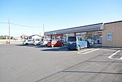 セブンイレブン群馬桐原店(513m)