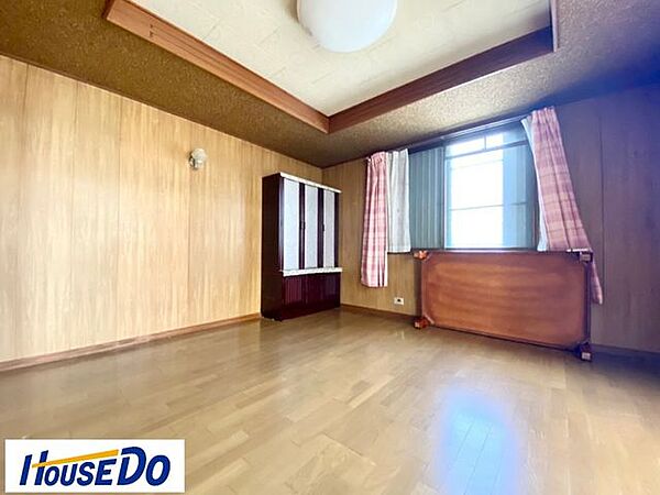 全てのお部屋に窓のある設計◎自然の光を呼び込み快適な住空間を生み出します♪家族の時間も各々の時間も大切にしたいご家庭に向いた間取り設計が魅力♪