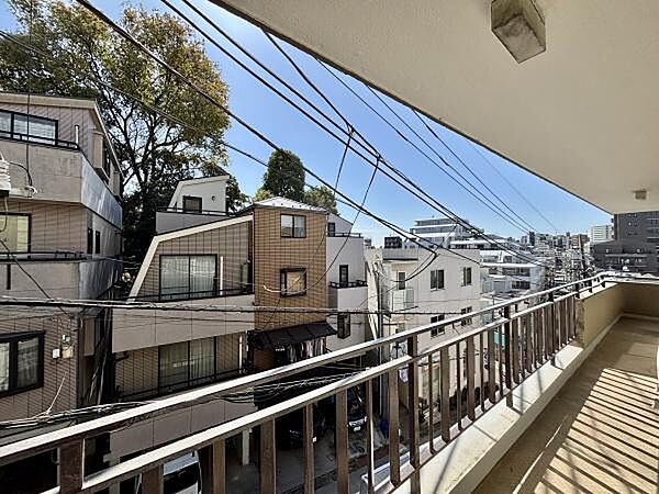 バルコニーを拡大表示