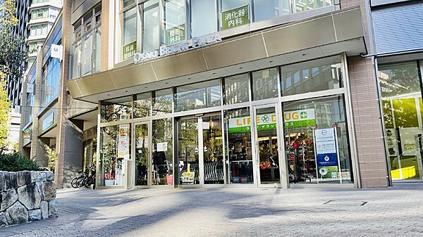 LIFE品川御殿山店まで679m、大崎ブライトプラザ1階のスーパーマーケット