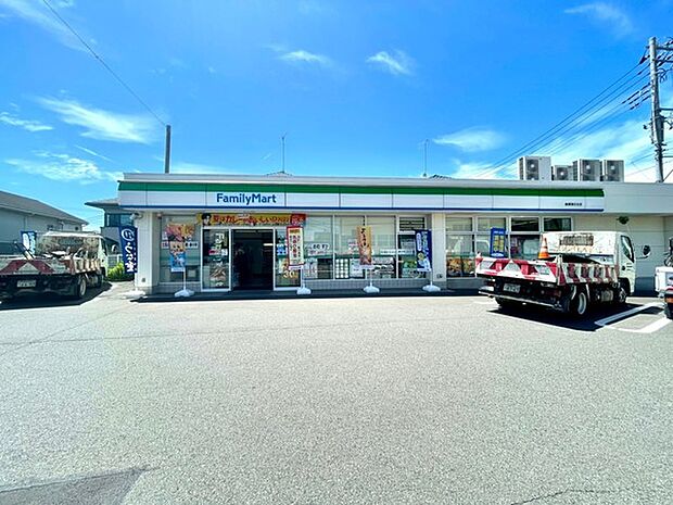 ファミリーマート綾瀬落合北店まで1357m
