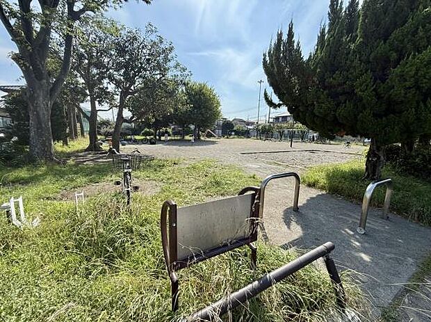 藤沢市立一ノ坪公園まで406m