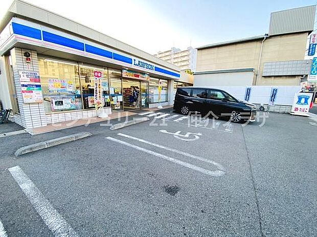 ローソン藤沢3丁目店まで743m