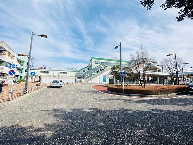 六会日大前駅 西口まで1174m