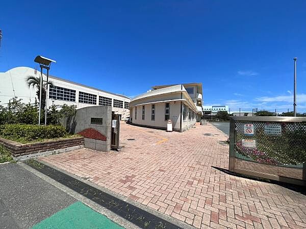 高砂小学校まで495m