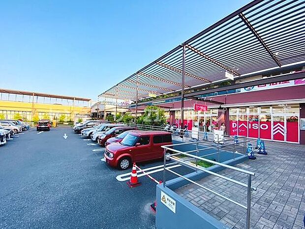 トレアージュ白旗まで665m