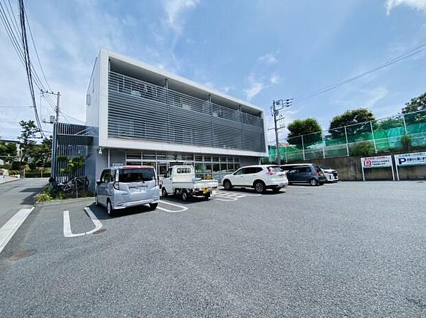 セブンイレブン藤沢善行2丁目店まで868m